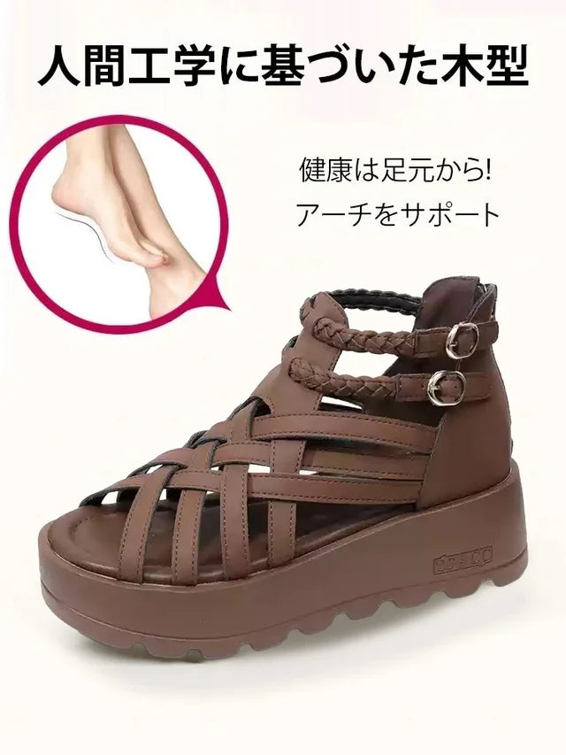 編み込みスタイル厚底サンダル
