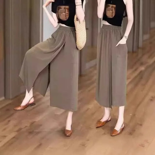 スリット入りスカート風パンツ
