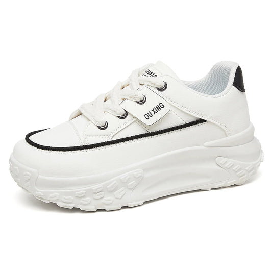 厚底本革スニーカー